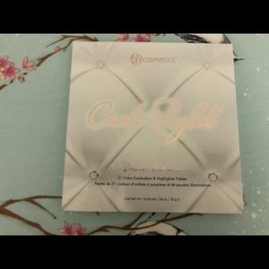 BH Cosmetics, eyeshadows and highlighter pallete